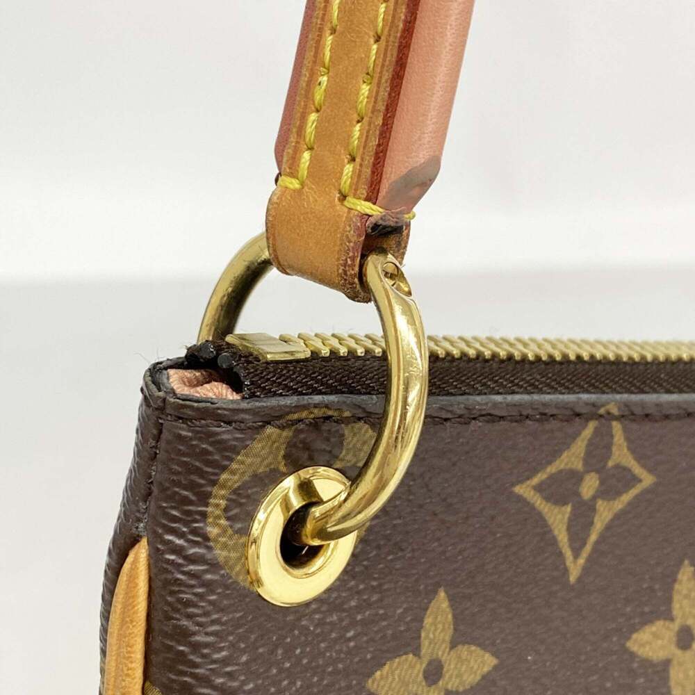 LOUIS VUITTON Brown Monogram Shoulder Bag - Picture 8 of 10